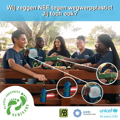 Billboard showing Change Agents with the Dutch slogan “…zeggen NEE tegen wegwerpplastic! Jij toch ook?” (“…say NO to single-use plastic! Don't you?”)